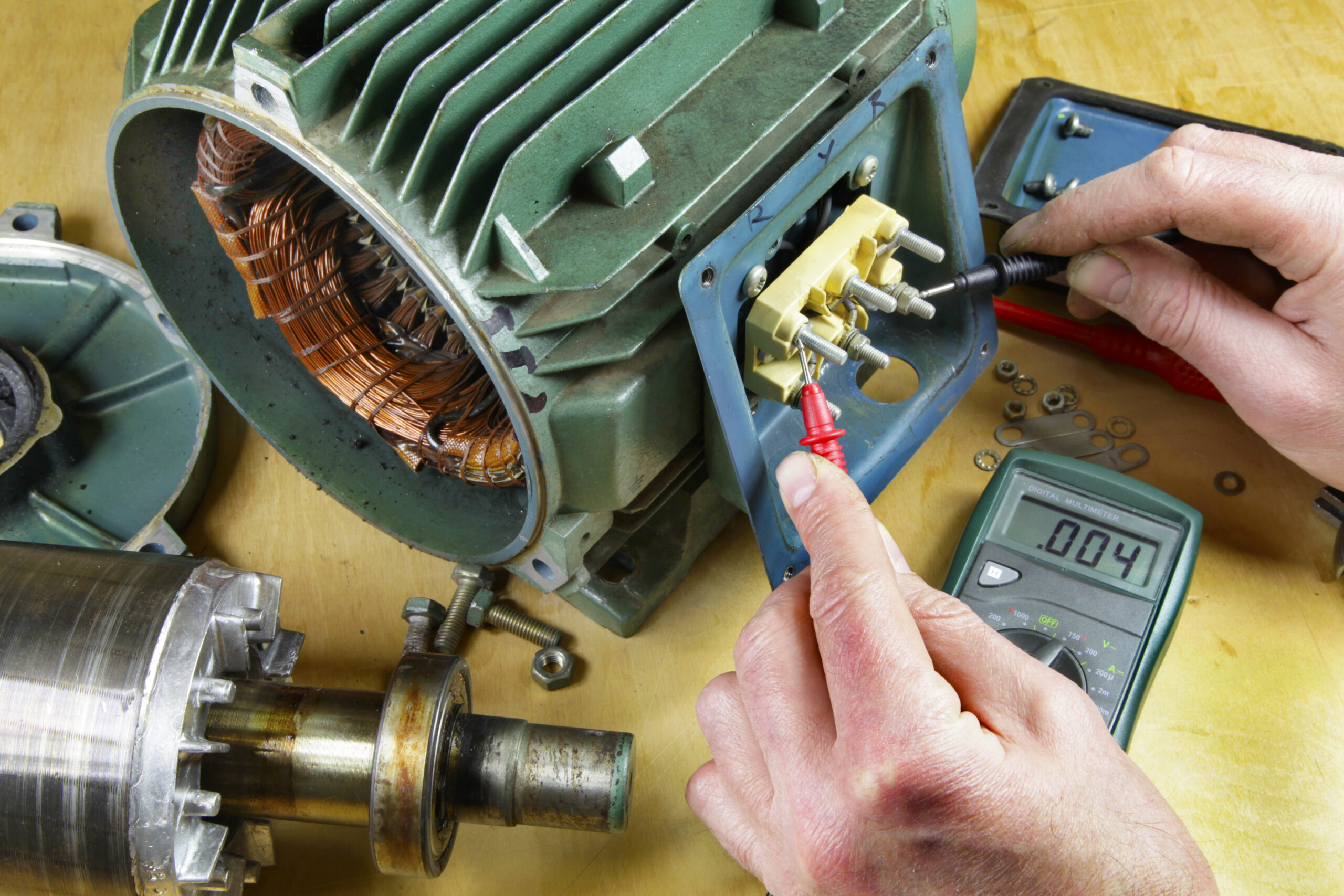 shutterstock_731066848 Electrical Maintenance Training classes in Cleveland, Ohio. Electrical Tech Skills